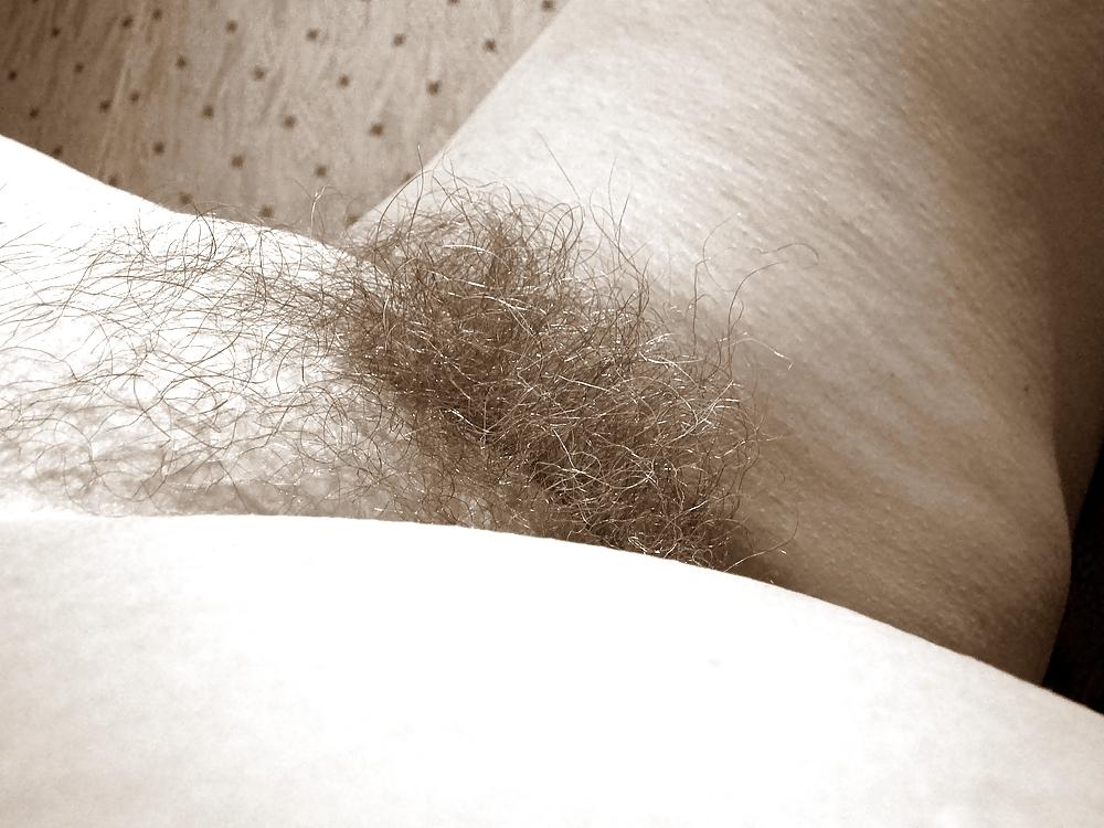 16P Flashing my hairy snatch 2 - pls comment