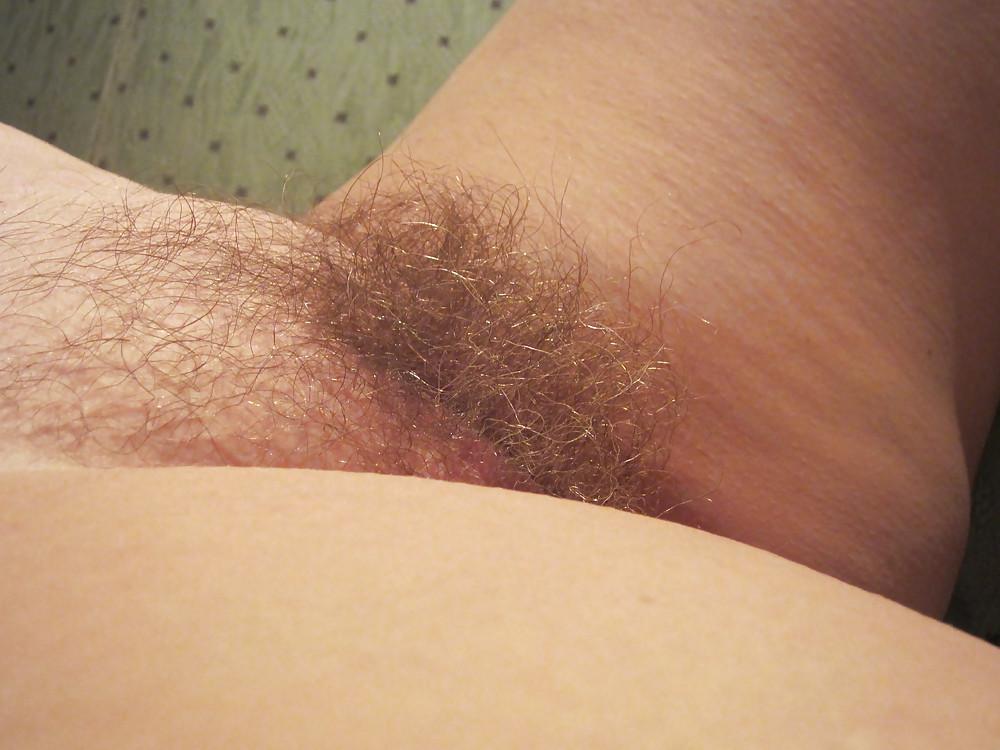 16P Flashing my hairy snatch 2 - pls comment