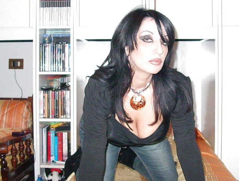 25P Italian MILF