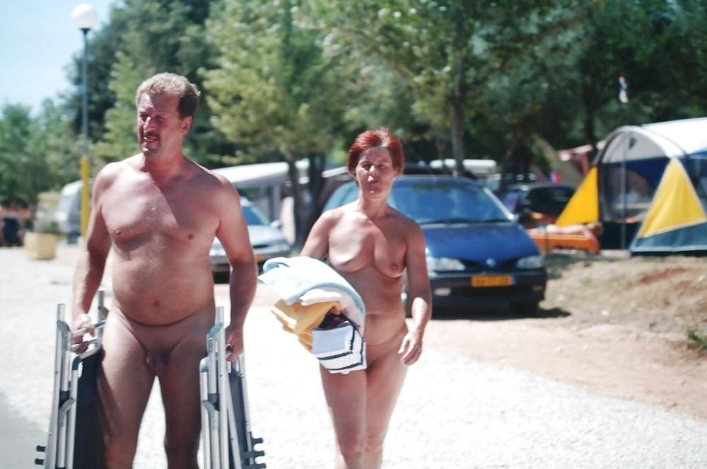 25P Nude beach