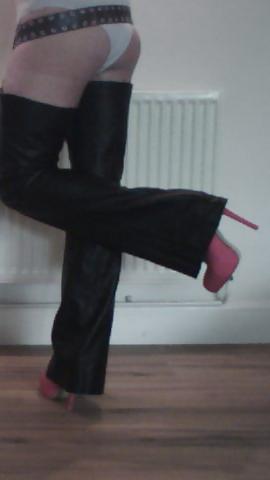 13P Leotard leather and heels