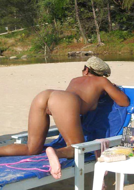25P Beautiful Nude Beach Babes 3 by TROC