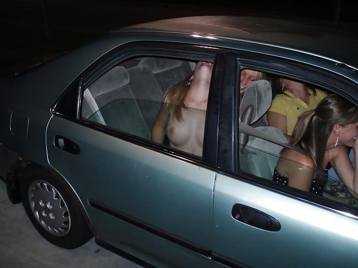 25P Girls Flashing 