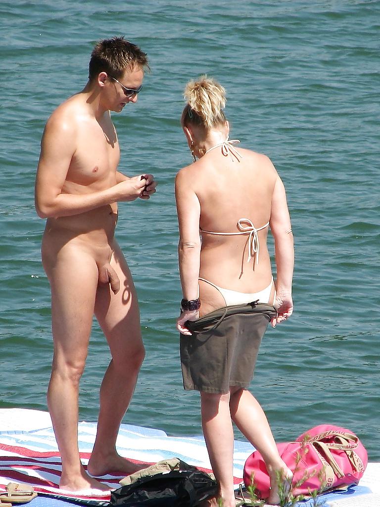 25P Beach Couples