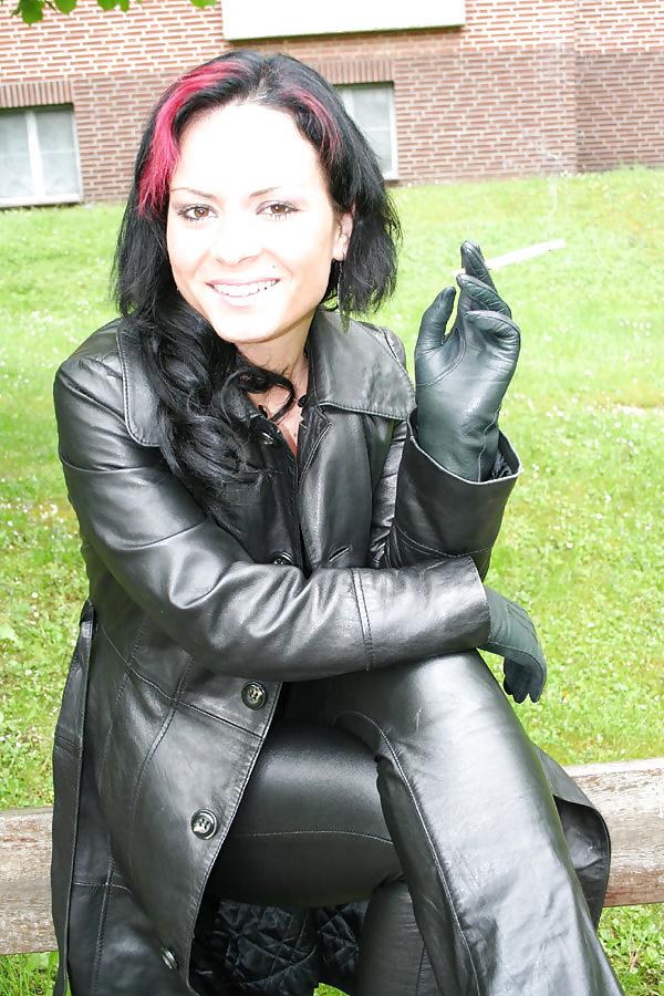 4P Mandy in leather 