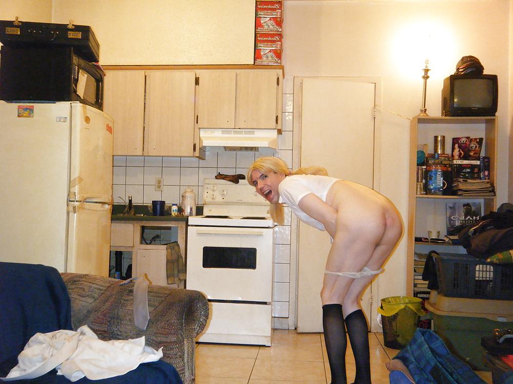 10P SHEMALE SCHOOLGIRL!