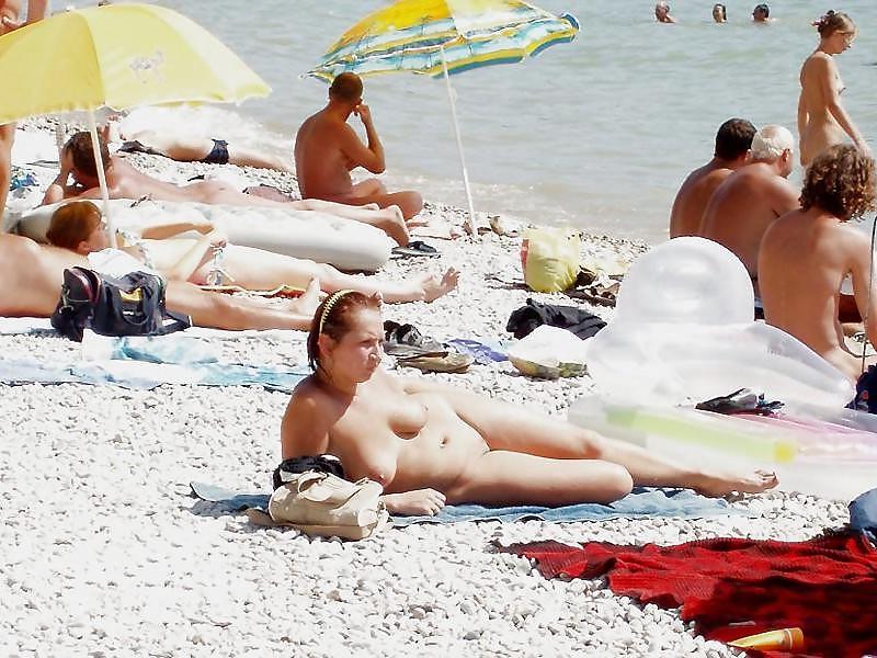 25P I get horny at the beach