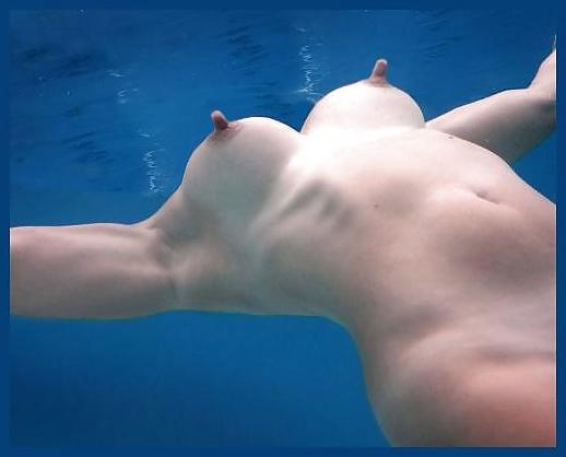 25P Big boob beach 