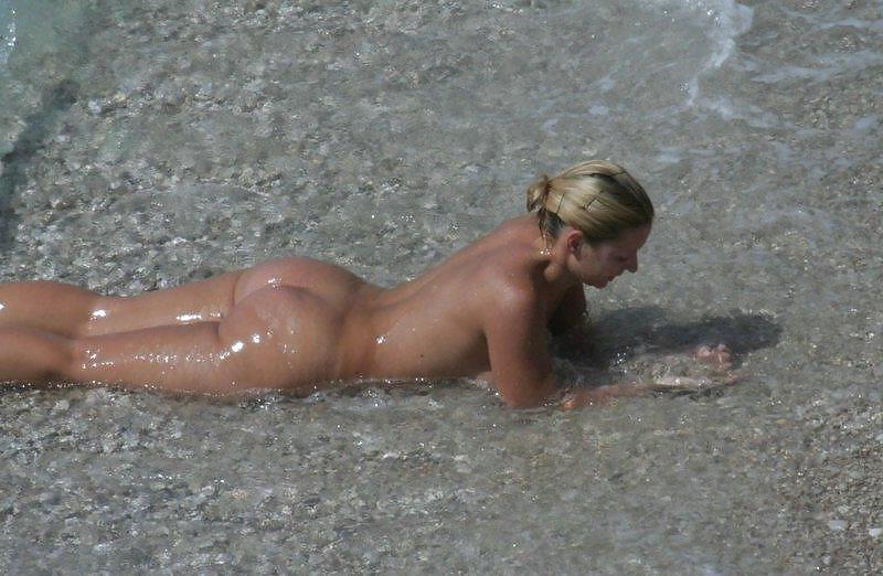 25P Mehr FKK-Strand-Teenager