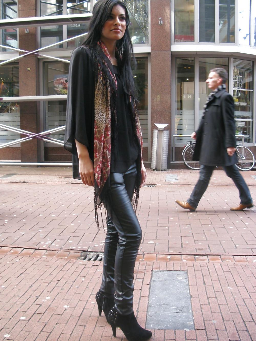 13P SEXY  LEATHER 
