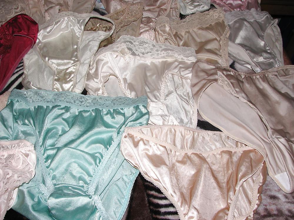 25P My Nylon Panty collection hagning to dry