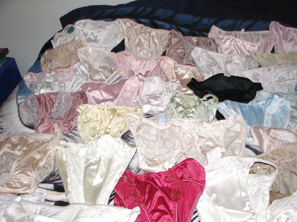 25P My Nylon Panty collection hagning to dry
