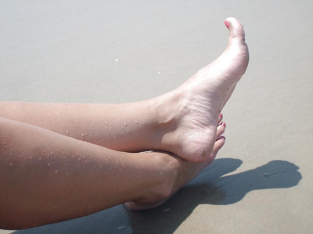 11P My sexy wife's feet at the beach
