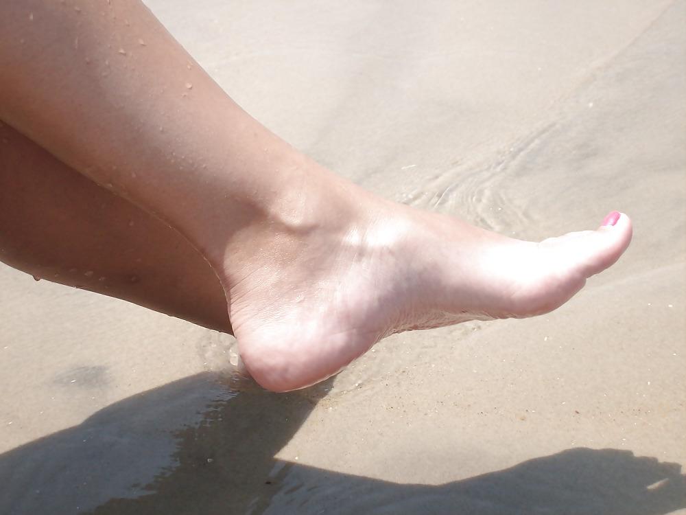 11P My sexy wife's feet at the beach