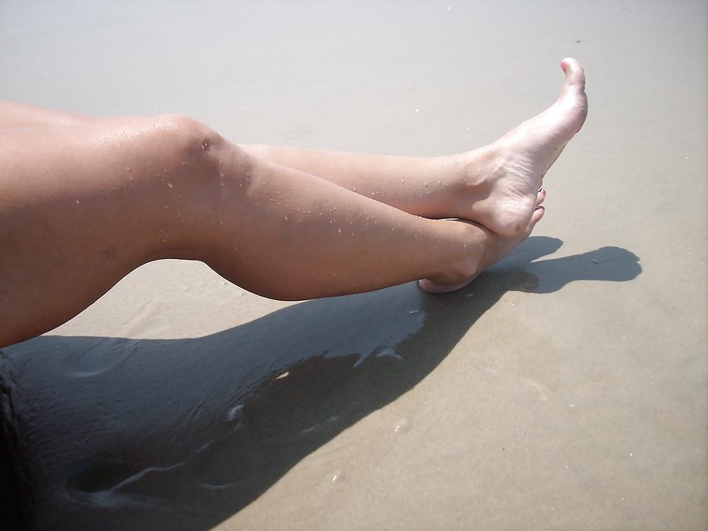 11P My sexy wife's feet at the beach