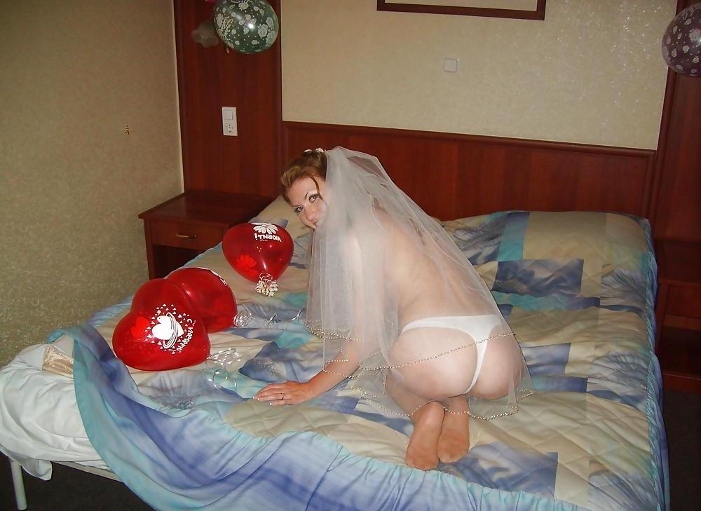25P Yet Another Newlyweds Gone XXX Wild