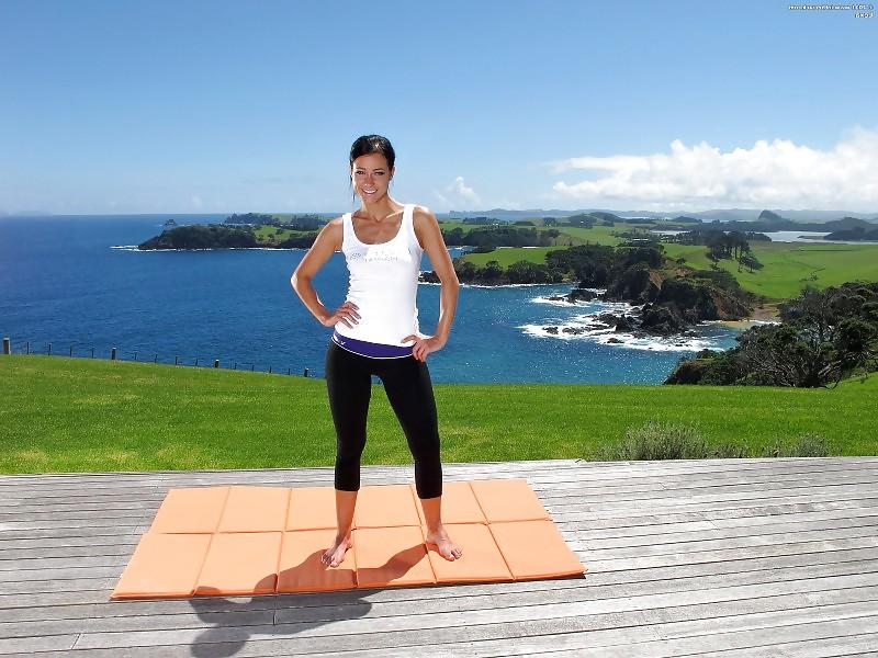 25P Out Door Yoga By Blondelover