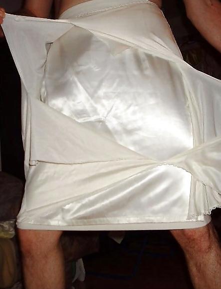 25P Nylon Satin Rip 04