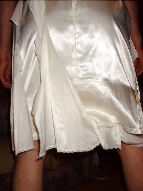 25P Nylon Satin Rip 04