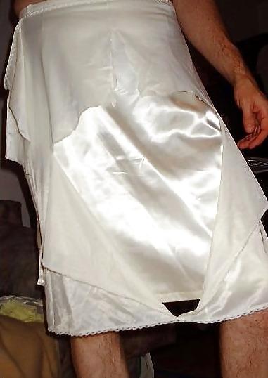 25P Nylon Satin Rip 04