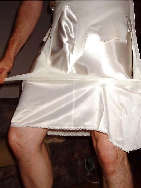25P Nylon Satin Rip 04