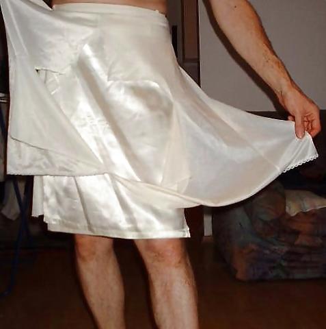25P Nylon Satin Rip 04