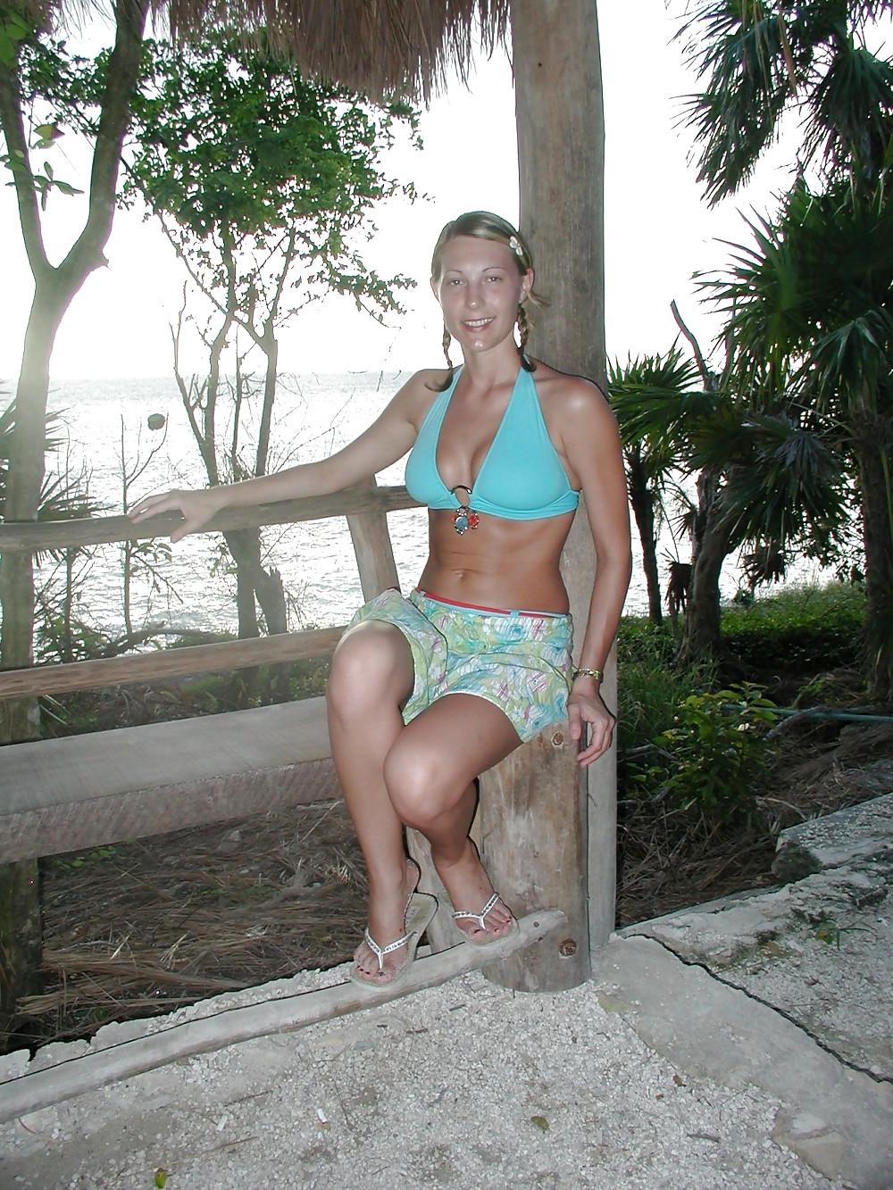 25P Sexy Blonde Milf-Slut