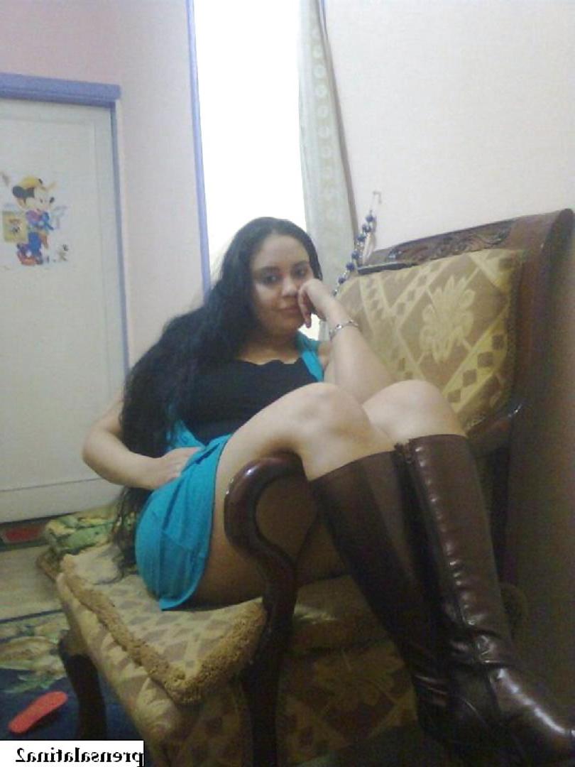 5P Arab woman: Salwa