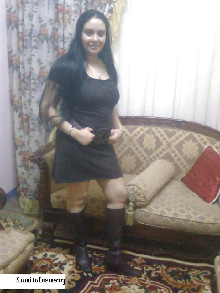 5P Arab woman: Salwa