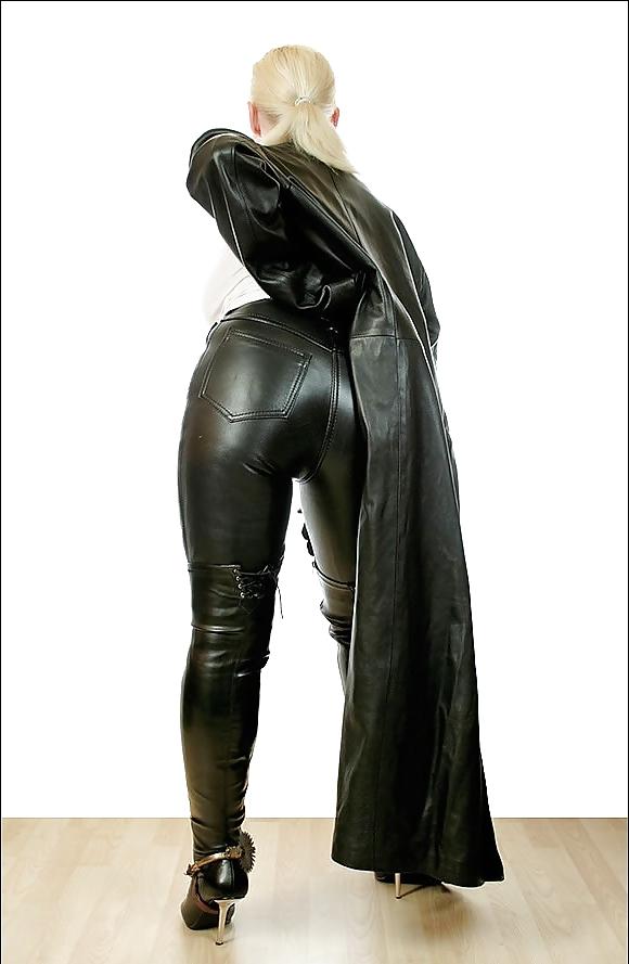 24P Leather paradise!