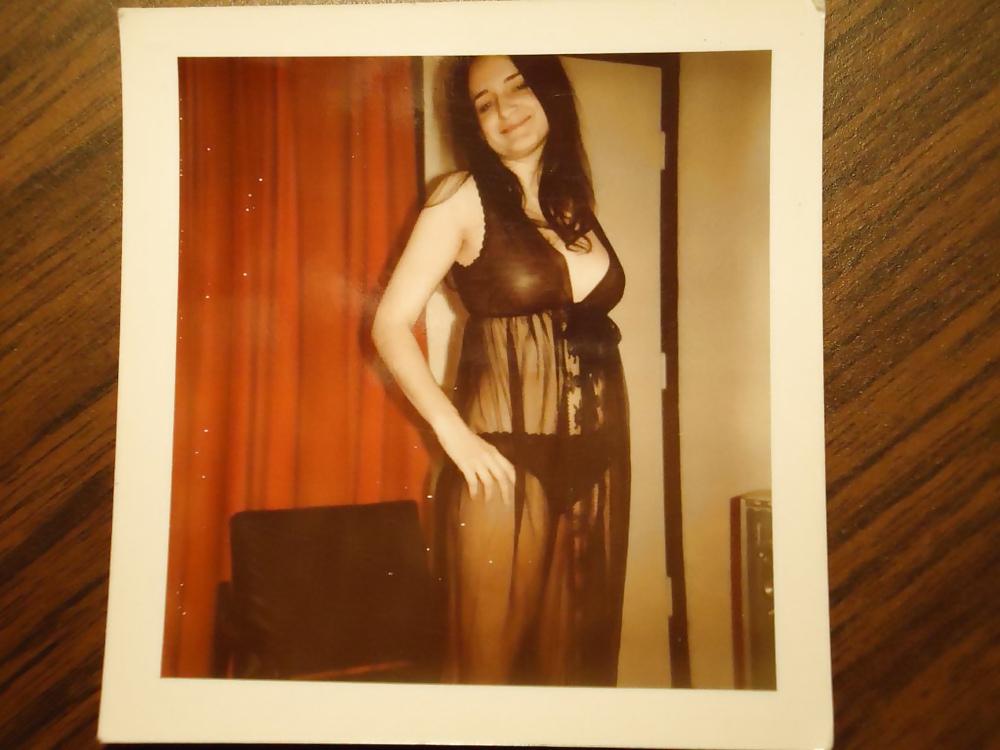 25P ElizabethSUB...a young and sexy FURRY BUSH...
