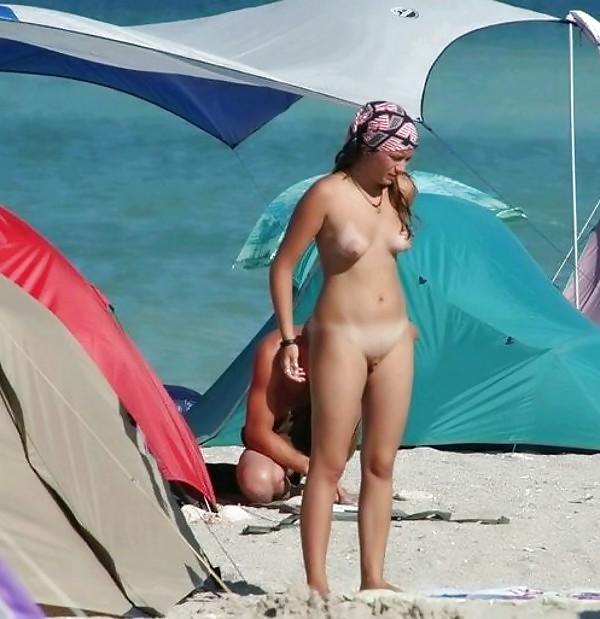 25P Beach girls 17.