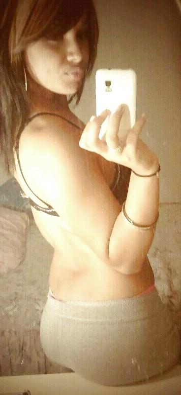 20P Sexy Latino Teenie