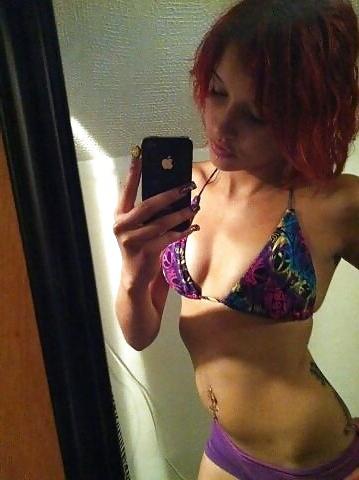 20P Sexy Latino Teenie