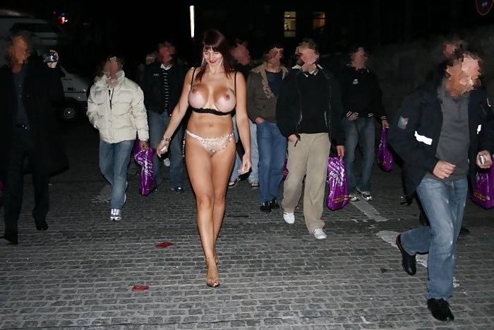 25P Wild & Fun Wife