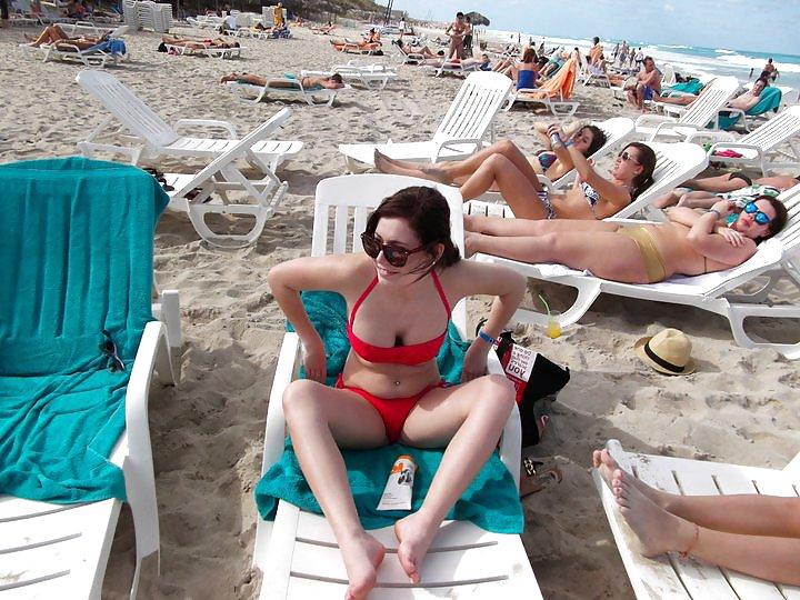 16P 18 on vacation or at the beach Bikini's