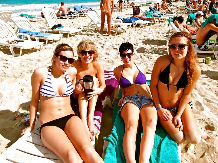 16P 18 on vacation or at the beach Bikini's