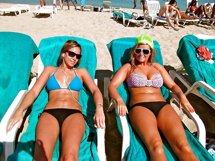 16P 18 on vacation or at the beach Bikini's