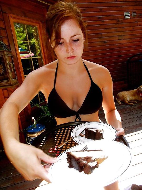16P 18 on vacation or at the beach Bikini's