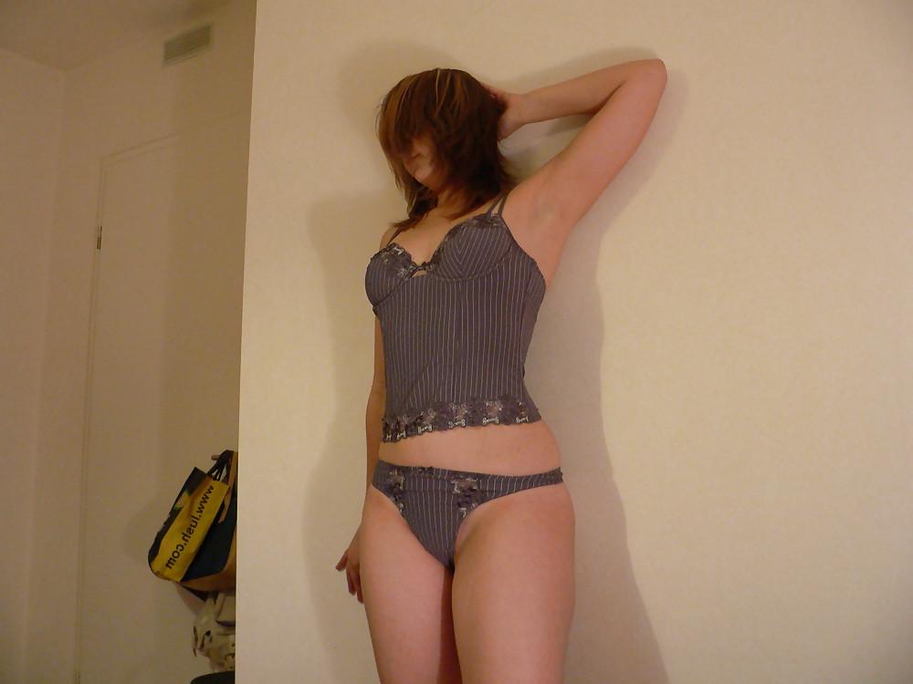 25P Hairy Housewife Slut