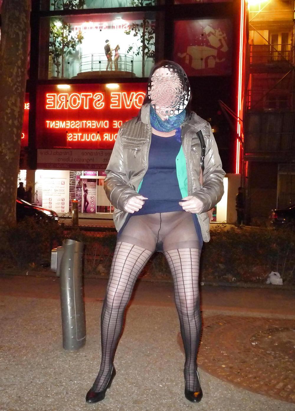 12P Flashing at Moulin Rouge