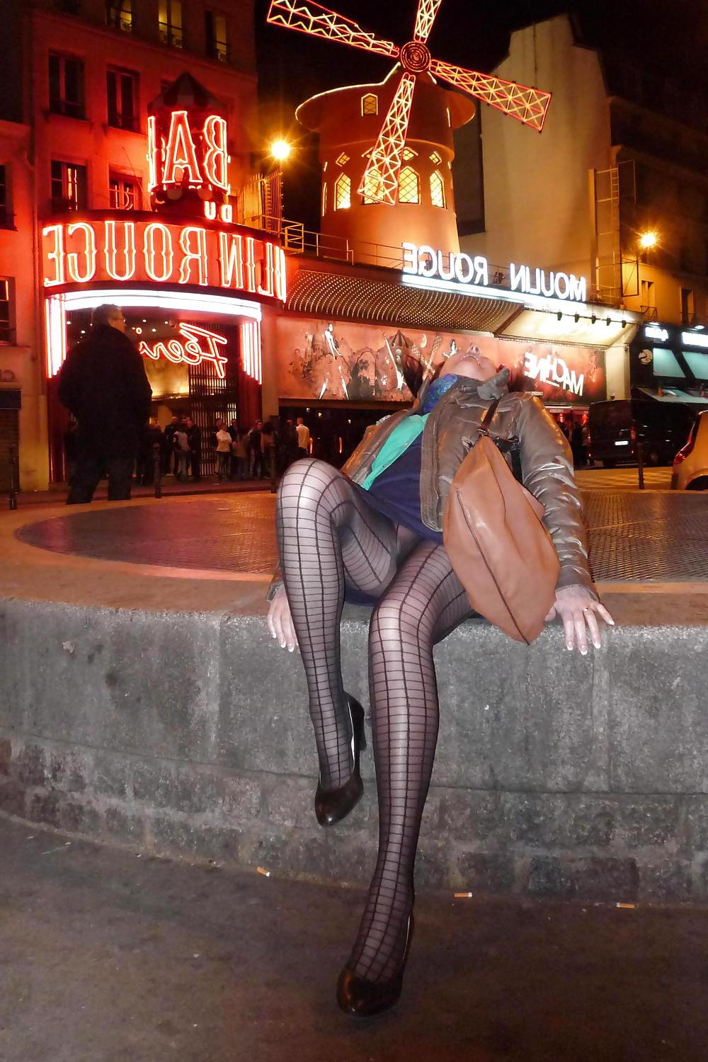 12P Flashing at Moulin Rouge