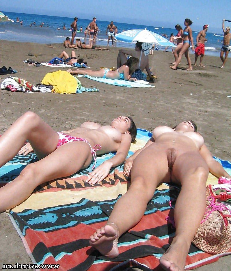 25P Beach girls 19.