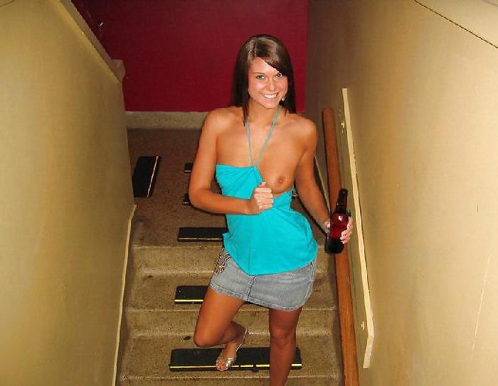 16P Teen brunette flashing in a pub