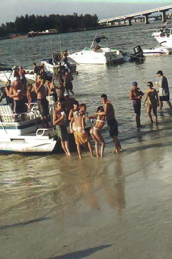 25P Sweet beach girls 2