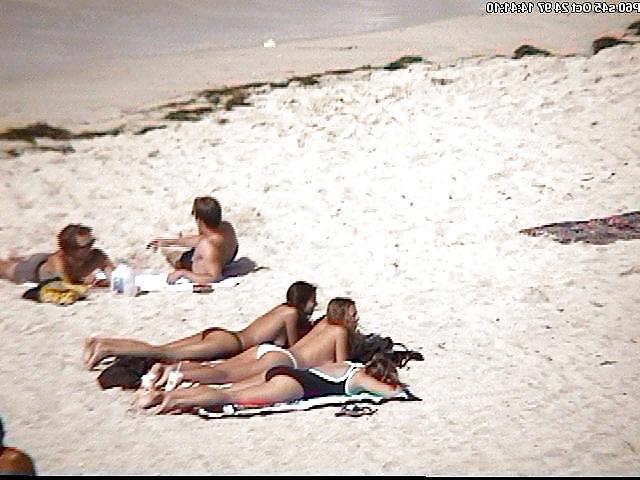 25P Sweet beach girls 2