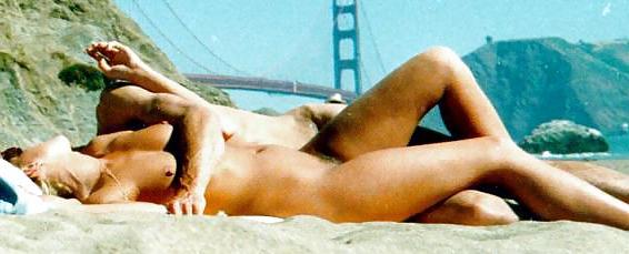 25P Sweet beach girls 2