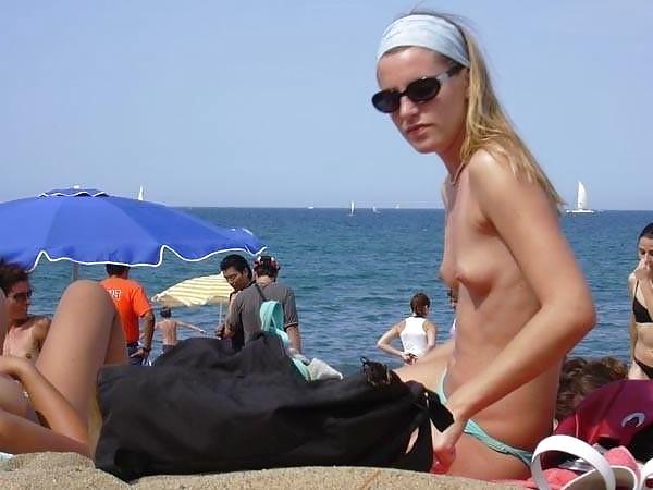 25P On the beach 4