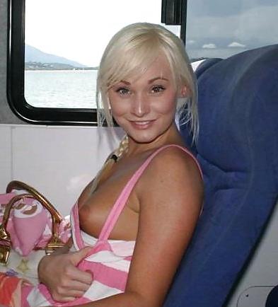 25P One boob flash