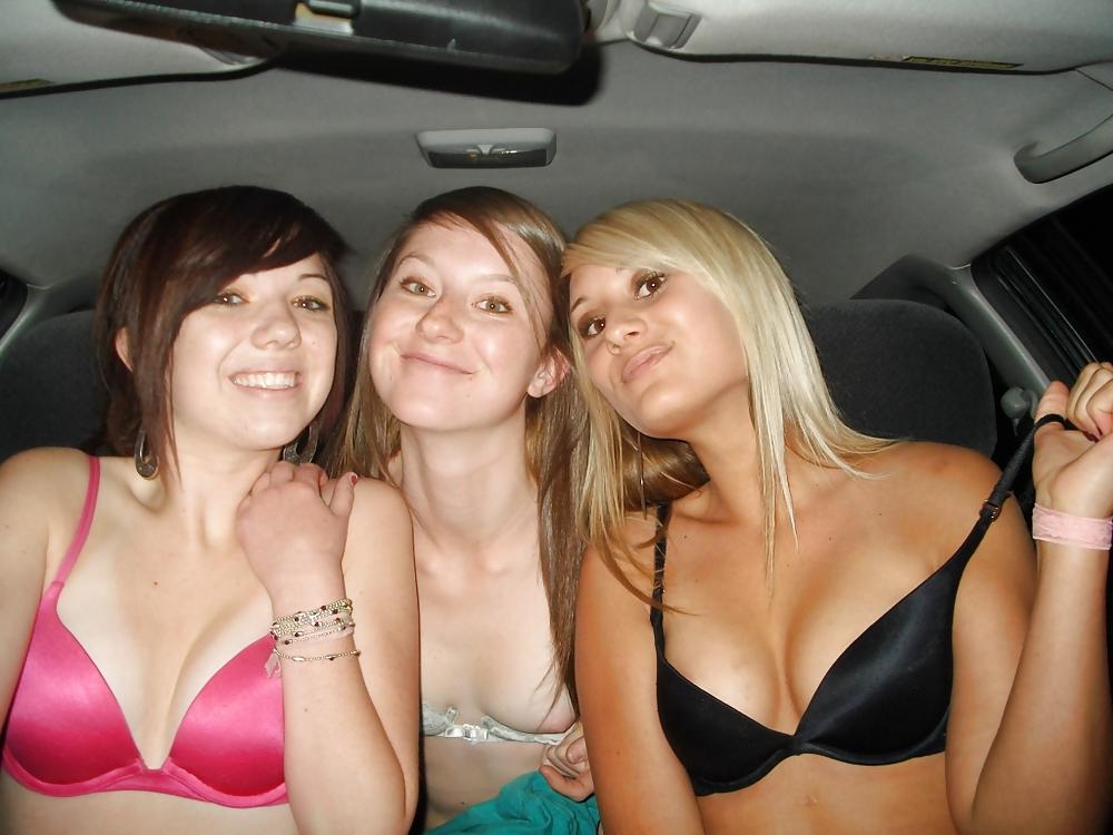 25P One boob flash